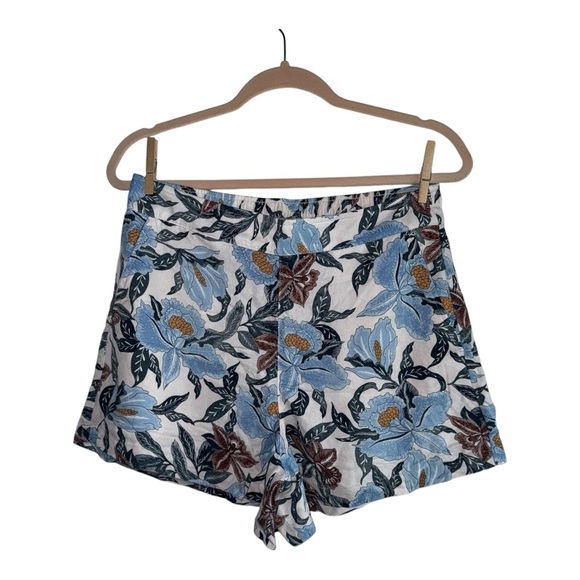 OLD NAVY Floral Print Shorts M NWOT - Picture 2 of 9